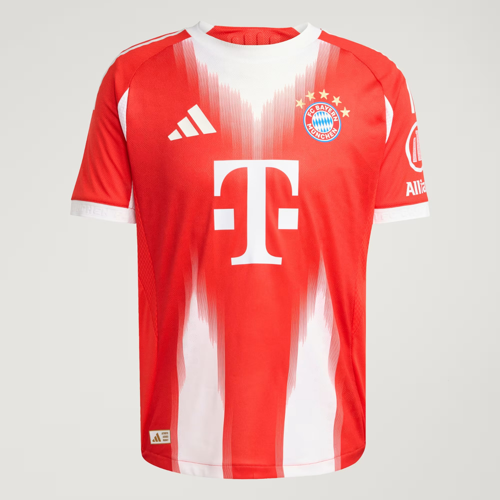 Adidas FC Bayern Munich 25/26 Home Jersey size Medium JJ2144